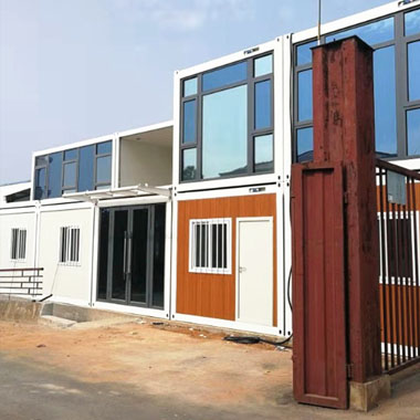 Capsule House